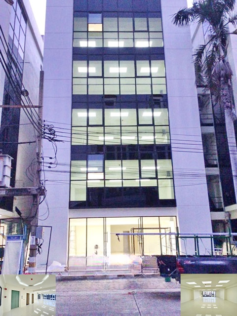 MRT ลาดพร้าว 101 มีลิฟต์ ให้เช่าโชว์รูมใหญ่มาก อาคารพาณิชย์ 6 ชั้น  52ตรว. 1,120ตรม. แหล่งชุมชน 6โถง 12น้ำ มีพื้นที่จอดรถ  แฮปปี้แลนด์