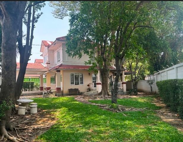 ให้เช่าบ้าน เคหะร่มเกล้า 64 โครงการ เพอร์เฟคเพลส Garden Zone ขนาด110 ตารางวา 200 ตารางเมตร 3 ห้องนอน 3 ห้องน้ำ แอร์ 5 ตัว  