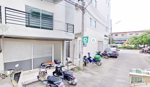 ให้เช่าอาคารพาณิชย์ 3 ชั้น 5นอน ตลาดแม่เหียะ 22ตรว. 198ตรม. ห้องมุม มีพื้นที่ว่างด้านข้างและหลัง  3น้ำ 2จอดรถ 