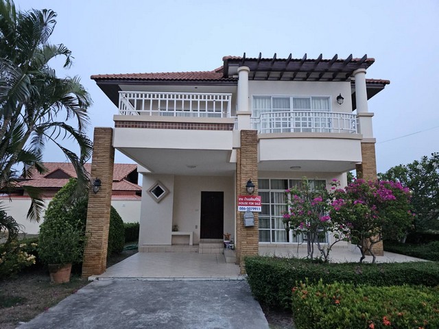 บ้านสองชั้น 82 ตรว. นานาชาติ เมาเท่นวิว บางแสน  ต.บ้านปึก อ.เมือง จ.ชลบุรี