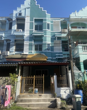 ให้เช่าทาวน์โฮม3ชั้น  ลัลลี่วิลล์ ศรีด่าน22 ศรีนครินทร์ เนื้อที่ 21 ตรว เพิ่งรีโนเวทใหม่ 