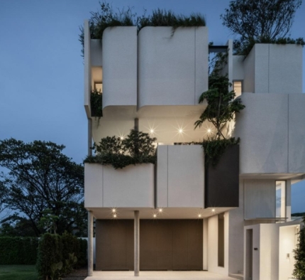 ขายบ้านเดี่ยว 5 ชั้น โครงการ ARQ10 พระรามเก้า-กรุงเทพกรีฑา มีลิฟต์ สระว่ายน้ำและสวนดาดฟ้า