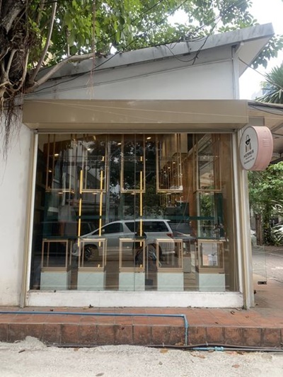 เซ้งต่อพื้นที่ เอกมัย ติดถนน เพียง 700000 บ เวิ้งโบราณเอกมัย ใกล้เคียง bts เอกมัย บิ๊กซีเอกมัย