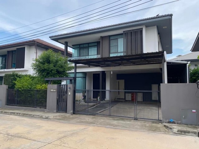 ให้เช่าบ้านเดี่ยว 3 ห้องนอน 3 ห้องน้ำ มัณฑนาศรีนครินทร์-บางนา  ไม่มีเฟอร์นิเจอร์