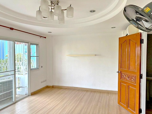 อ่อนนุช โฮมออฟฟิศให้เช่า 3 ชั้น BTS อุดมสุข 1 กม. 25ตรว. 200ตรม. สุขุมวิท62-68 4นอน 3น้ำ 1จอดรถ 3แอร์  ตลาดสี่แยกบางนา  เดินทางสะดวก