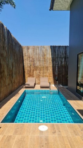 พูลวิลล่า สไตล์โมเดิร์น โครงการเพลินจิตคอลลิน่า สันกำแพง 