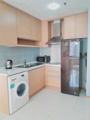 ขายคอนโด ดิ เอ็มโพริโอ เพลส สุขุมวิท 24  The Emporio Place Sukhumvit 24   คอนโดใกล้รถไฟฟ้า พร้อมเข้าอยู่    ZJ111  