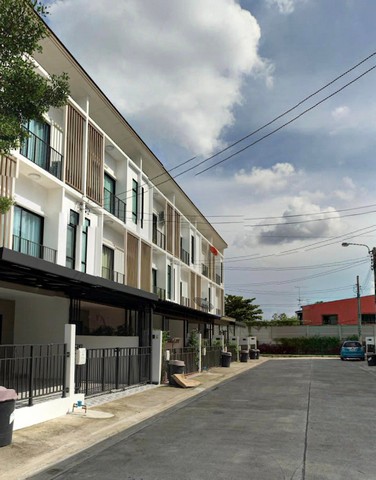 POR4306 ให้เช่า ทาวน์โฮม 3 ชั้น พาทิโอ ศรีนครินทร์-พระราม 9  Patio Srinakarin-Rama 9 #กรุงเทพกรีฑา บ้านใหม่ ใกล้สนามกอล์ฟ ยูนิโก้