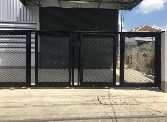 ให้เช่าโกดังพร้อมออฟฟิศ 400 ตร.ม. ซอยลาดพร้าว 64 ทะลุรัชดาได้ ย่านลาดพร้าว รัชดา สุทธิสาร ไม่ไกลจาก MRT ลาดพร้าว71 และ MRT สุทธิสาร