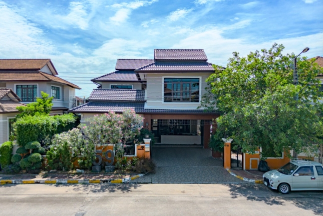 ขายบ้านเดี่ยว 2 ชั้น หมู่บ้าน เคซี เนเชอรัลวิลล์ ร่มเกล้า 11 เนื้อที่ 100 ตรว 