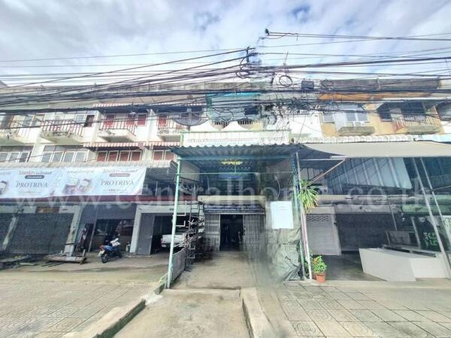 อาคารพาณิชย์ 3 ชั้นครึ่ง ติดถนนใหญ่สายลวด ปากน้ำ สมุทรปราการ