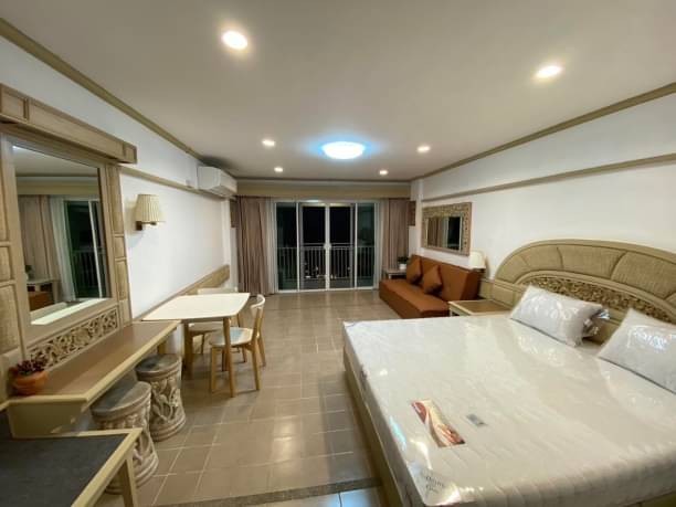 ขายเพียง 1.8 ล้าน 35 ตรม. ชมดอย คอนโด ตึกเหลี่ยม วิวดอย ทำเลดี เดินทางสะดวก พร้อมเฟอร์นิเจอร์+เครื่องใช้ไฟฟ้า