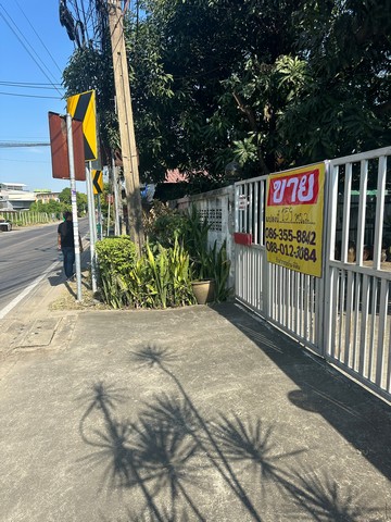 ขายบ้าน ซอยเฉลิมพระเกียรติ ร.9 30 เนื้อที่ 159 ตารางวา    ZT386 