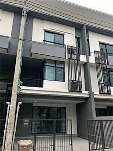 ให้เช่าทาวน์โฮม 3 ชั้น 3 ห้องนอน โครงการ เพล็กซ์ เรสซิเดนซ์ นวมินทร์ 111 เลียบด่วน เกษตร นวมินทร์ พร้อมเฟอร์นิเจอร์