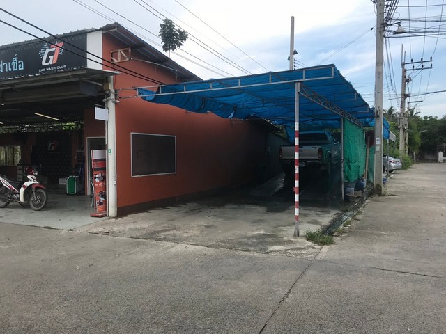 ขายที่ดินพร้อมสิ่งปลูกสร้าง ปากซอย บ้านคีรีรัฐยา 3 ตำบลธงชัย อำเภอเมืองเพชรบุรี 