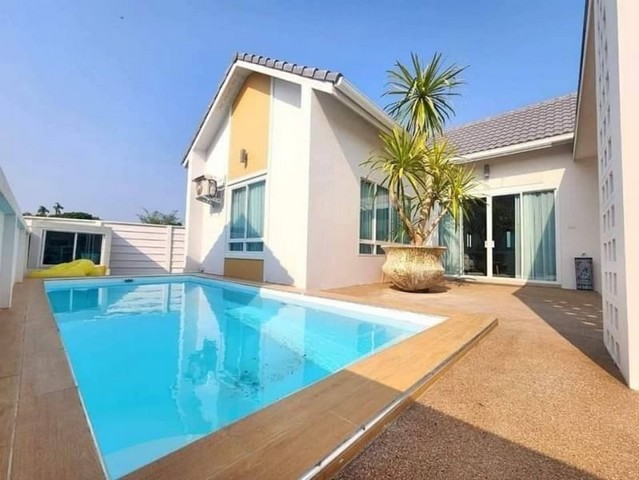 ให้เช่าพูลวิลล่า ใกล้กาดฝรั่ง หางดง เฟอร์ครบ             