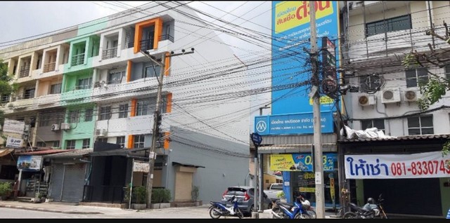 ขายอาคารพาณิชย์ย่าน วัชรพล ทำเลทองใกล้ใจกลางเมือง  ถูกที่สุดในทำเลศักยภาพ ติดถนนใหญ่ เหมาะแก่การลงทุน เจ้าของขายเอง