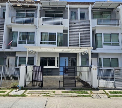 ให้เช่าและขายทาวน์โฮม 3 ชั้น โครงการ บ้านใหม่พระรามเก้า-ศรีนครินทร์  ถนนกรุงเทพกรีฑา ซอย7