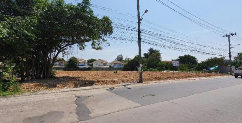 ให้เช่าที่ดิน 300 ตรว ติดถนนสายไหม หน้ากว้าง ตรงข้าม ICON56