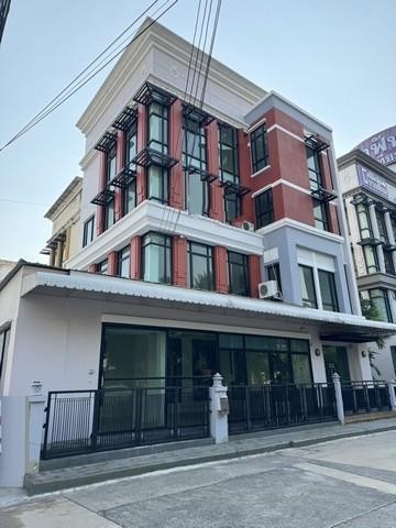 PO768 ให้เช่า สำนักงาน 4 ชั้น  บ้านกลางกรุง ออฟฟิศ พาร์ค บางนา ใกล้ทางด่วน ใกล้เซ็นทรัลบางนา