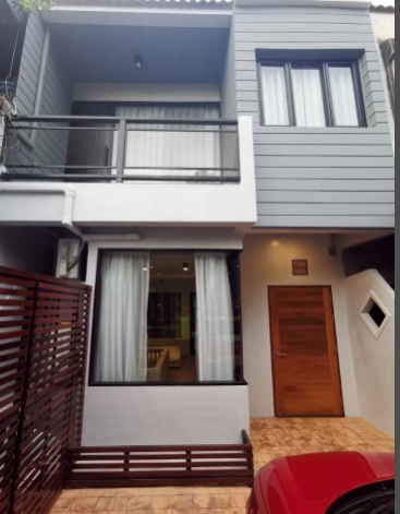  ให้เช่าทาวน์โฮม 2 ชั้น ย่านห้วยขวาง ซ.ประชาราษฎร์บำเพ็ญ 26 ใกล้ รร.จันทร์หุ่นบำเพ็ญ