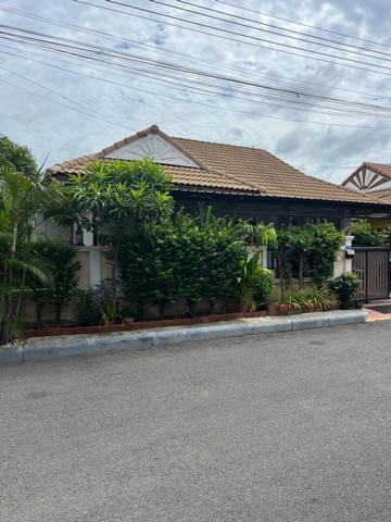 บ้านเดี่ยวชั้นเดียว  58.7 ตร.ว.  บ้านสวย หลังมุม ราคาถูก หมู่บ้านซื่อตรงสาริน สมุทรสาคร   ZW373