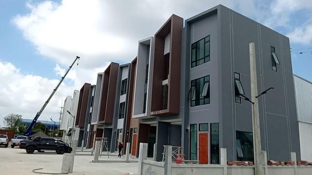 ให้เช่าโฮมออฟฟิศ นนทบุรี ซอยกัตนา 450 ตร.ม 2ห้องนอน 4 ห้องน้ำ พร้อมโกดังสร้างใหม่ย่านบางใหญ่  ไฟฟ้า3เฟส30แอมป์