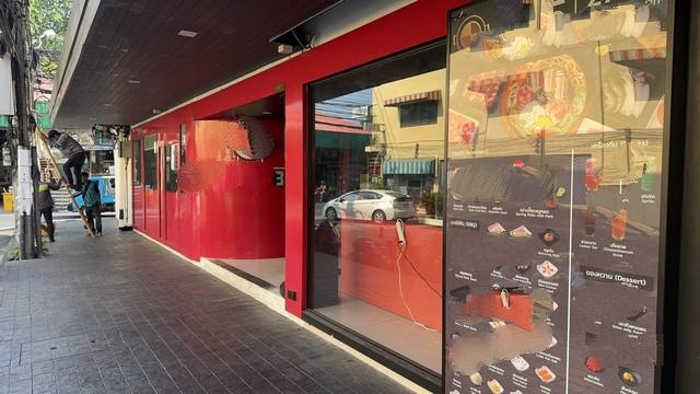 EPL-BR1084 ให้เช่าพื้นที่ชั้น 1 สำนักงาน ใกล้โลตัสพระราม 4 ขนาด 200 ตรม.เหมาะทำร้านอาหาร คลินิก มีที่จอดรถ  เหมาะหลากหลายธุรกิจ