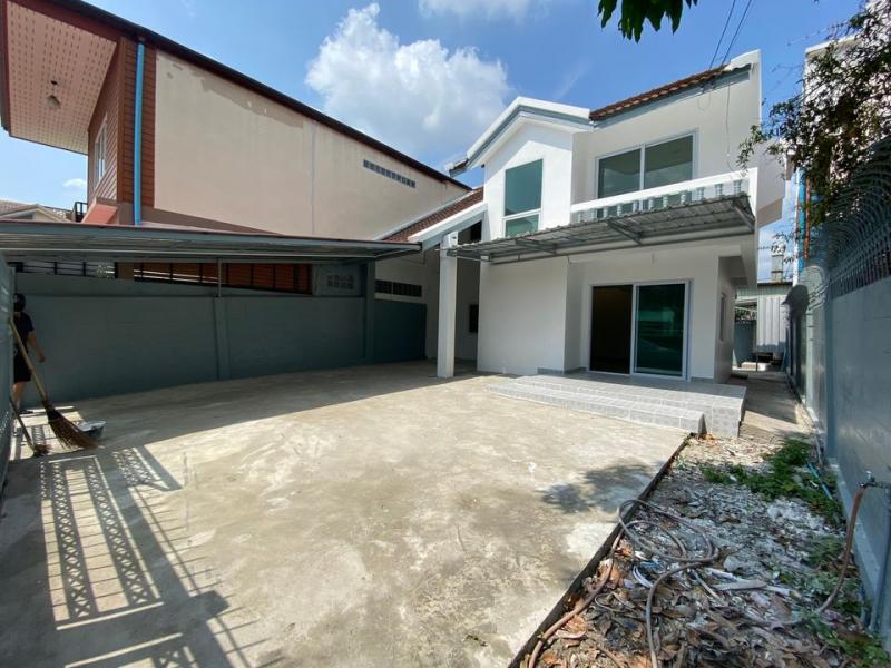 CH1021ให้เช่าบ้านแฝด 2 ชั้น หมู่บ้าน อ่อนนุชพัฒนา ย่านอ่อนนุช สุขุมวิท77