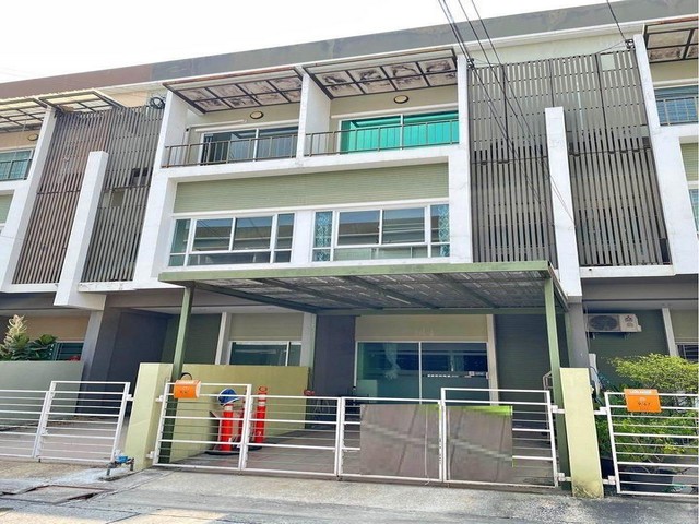 PO789ให้เช่าทาวน์โฮม 3 ชั้น โครงการ นลินอเวนิว 2 รามคำแหง Nalin Avenue 2 ซอยรามคำแหง144 เดินทางสะดวก ราษฎร์พัฒนา เขตสะพานสูง