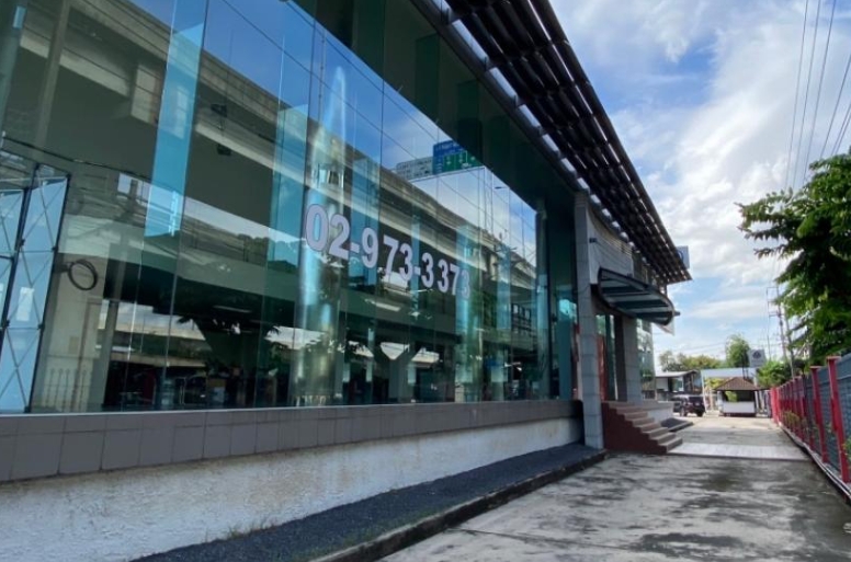  ให้เช่าอาคารโชว์รูมรถ สำนักงาน พร้อมอู่บริการ  วิภาวดีรังสิต 70 หลักสี่ พื้นที่1,500 ตรม. 