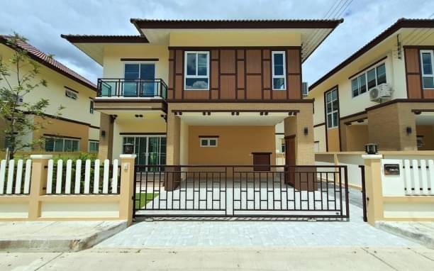 โซนสันกำแพง ขาย 4.4 ล้าน 56 ตรว. บ้านเดี่ยว 2 ชั้น แกรนด์ล้านนา เมอริเดียน สไตล์ Lanna Contemporary ติดถนนสันกำแพงสายใหม่