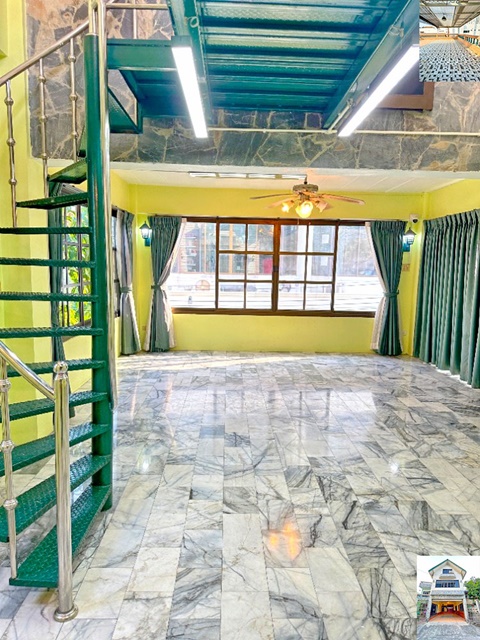 รัชดาภิเษก3-17 ให้เช่าทาวน์เฮาส์ 2 ชั้น+ ดาดฟ้า 26ตรว.MRT สุทธิสาร 700ม.  175ตรม.  ทำเลทอง สะดวกมาก 2นอน 2น้ำ 2จอดรถ 3แอร์ 