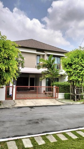 ให้เช่าบ้านเดี่ยว เลควิวพาร์ค Lake View Parkบางนา-วงแหวน ที่ดิน 82 ตรว. พื้นที่ใช้สอย 250 ตรว. 4 ห้องนอน 5 ห้องน้ำ พร้อมเฟอร์นิเจอร์