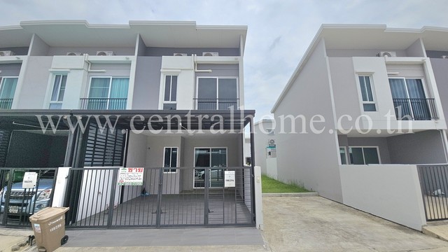 ทาวน์โฮม ฟอร์เร่ ปิ่นเกล้า - พุทธมณฑลสาย5 ตกแต่งพร้อมเข้าอยู่ หลังริม