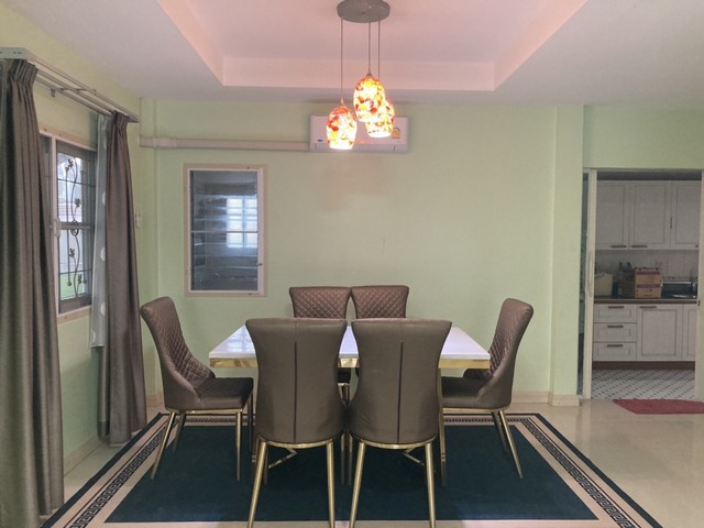 ให้เช่าบ้านเดี่ยว 58.5 ตารางวา พื้นที่ใช้สอย 190 ตารางเมตร3 ห้องนอน ใกล้ทางด่วนรามอินทรา-อาจณรงค์ หมู่บ้านชวนชื่น วัชรพล