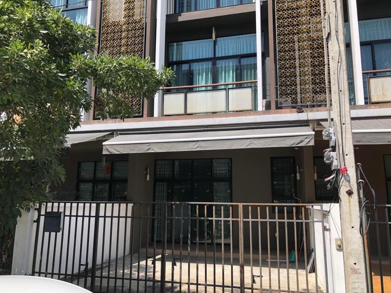 ให้เช่าทาวน์โฮม3ชั้น ฟลอร่าวงศ์สว่าง Flora Wongsawang 29,900Baht. ❤️Tel.0958195559