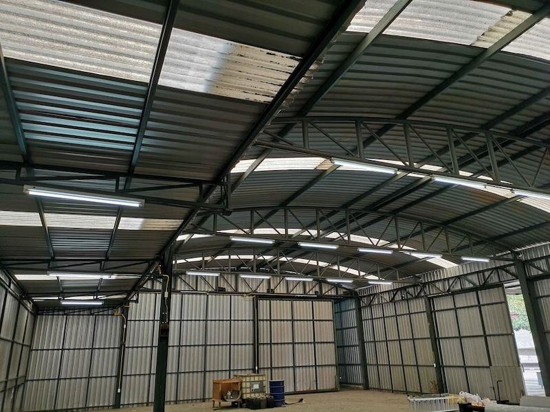 ให้เช่าโกดังสินค้า พร้อมสำนักงาน ติดถนนใหญ่ รามคำแหง-มีนบุรี พื้นที่ใช้สอย 900ตรม. ซอยรามคำแหง209/1 ตรงข้ามไทวัสดุติดถนนใหญ่ทำเลดี