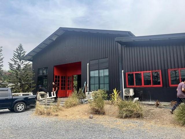 BH2870 ให้เช่าอาคารสิ่งปลูกสร้างชั้นเดียว พท.ใช้สอย 250 ตรม.ติดถนนมิตรไมตรี ย่านหนองจอก เหมาะทำร้านอาหาร โกดัง