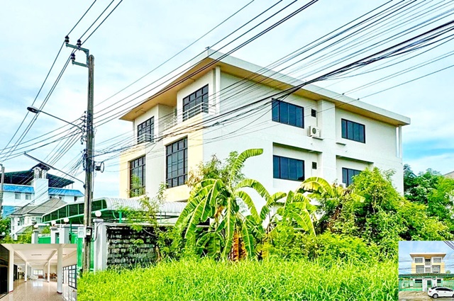 พัฒนาการ อ่อนนุช ให้เช่าบ้านเดี่ยว 3 ชั้น บิ๊กซี สวนหลวง 85ตรว. 370ตรม.ทำโฮมออฟฟิศ  รักสัตว์ 6นอน 7น้ำ 5จอดรถ ทำเลดีมาก  MRT สวนหลวง ร. 9