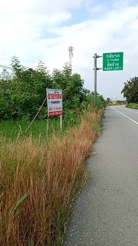 ทรัพย์มีค่าภูมิใจผู้ซื้อผู้หาราคาโดนๆ  แบ่งขายติด AH1 เมืองบ้านตากจังหวัดตาก  3-1-40 ไร่ ติดถนนเอเซีย AH1 ติดถนนพหลโยธินไร่ 3ลบ. โทร096-8821857