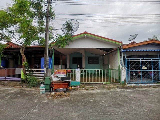 ขายทาวน์เฮ้าส์ บ่อวินเมืองทอง 2 ต.บ่อวิน อ.ศรีราชา จ.ชลบุรี    PAPT5_154