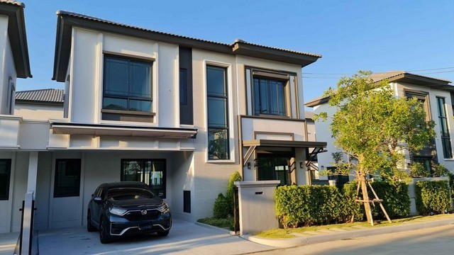 ให้เช่าบ้านเดี่ยวGrande Pleno (สุขุมวิท-บางนา)  บ้านแฝด 2ชั้นใกล้ เมกาบางนาใกล้ทางด่วน บูรพาวิถี บางนา - ชลบุรี