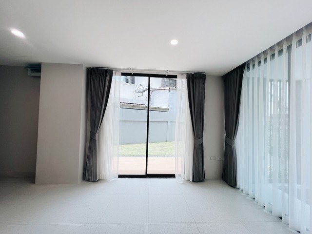 PO817 ขายทาวน์โฮม เดอะ วิลโล่ ทาวน์โฮม รามอินทรา สไตล์โมเดิร์น หลังมุม รีโนเวทใหม่ The Willow Townhome Ramintra ใกล้ห้างแฟชั่นไอส์แลนด์