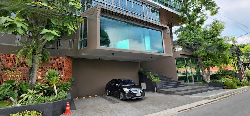 BH2872 ให้เช่าพื้นที่ อาคารอิเมจินสเปซ วิภาวดีรังสิต 8 ทำร้านคาเฟ่ สโลว์บาร์ ขนม เบเกอรี เสริมสวย