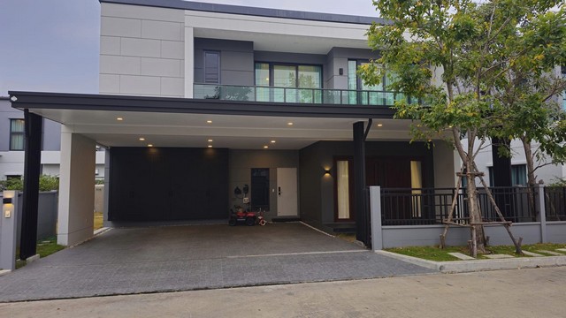 ขายบ้านเดี่ยว 2 ชั้น 65.5 ตรว. CENTRO รามอินทรา-จตุโชติ 2 ตกเเต่งสไตล์ Modern Luxury  เฟอร์นิเจอร์พร้อมอยู่ ใกล้ Fashion Island ใกล้ทางด่วน 