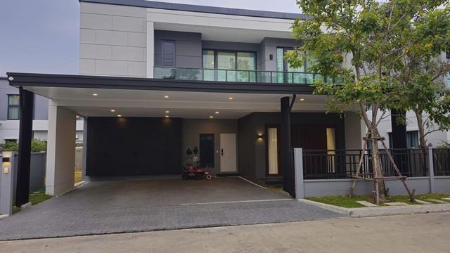 EPL-HS1241 ขายบ้านเดี่ยว 2 ชั้น  CENTRO รามอินทรา-จตุโชติ 2 พื้นที่ใช้สอย 300 ตรม.4 ห้องนอน 5 ห้องน้ำ ที่ดิน 65.5 ตร.วา.