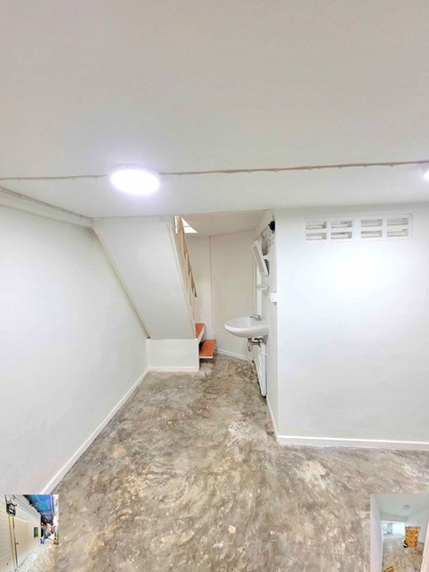 BTS ช่องนนทรี เจริญกรุง29-41  รีโนเวทใหม่ ให้เช่าทาวน์เฮาส์ 2 ชั้น เจริญกรุง สีลม 18ตรว. 95ตรม. แหล่งหากินสะดวก 2นอน 1น้ำ จอดจักรยานยนต์ได้ 