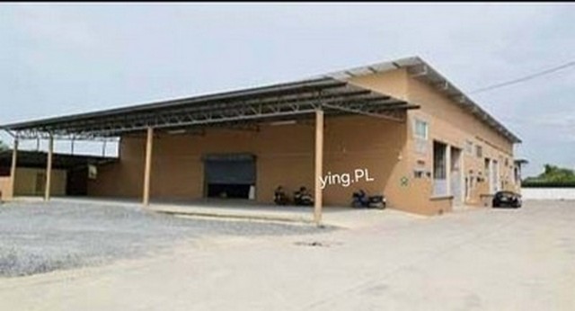 โกดังให้เช่า พื้นที่ 300 ตรม. เมืองพัทยา รถใหญ่เข้า-ออกได้ จอดรถได้เยอะ