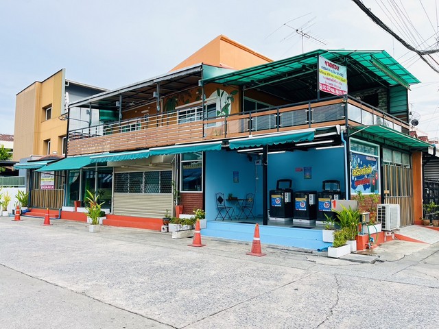 ขายทาวน์เฮ้าส์ 2 ชั้น หัวมุมปากซอยสวนสยาม 14/2  เขตคันนายาว กรุงเทพฯ